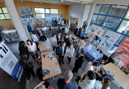 Vue en hauteur des visiteurs présents lors de la Business Rencontre du technopôle 2024